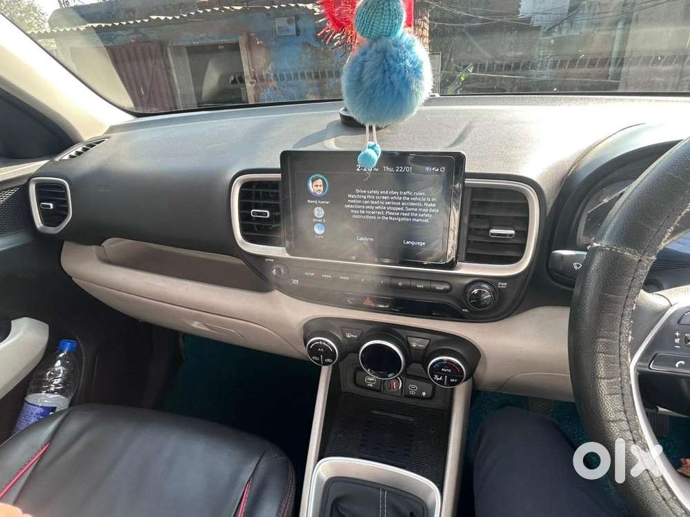 Hyundai Venue 2022 Petrol 30000 Km Driven
