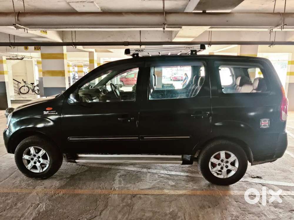 Mahindra Xylo E8 Abs (7 Seater)