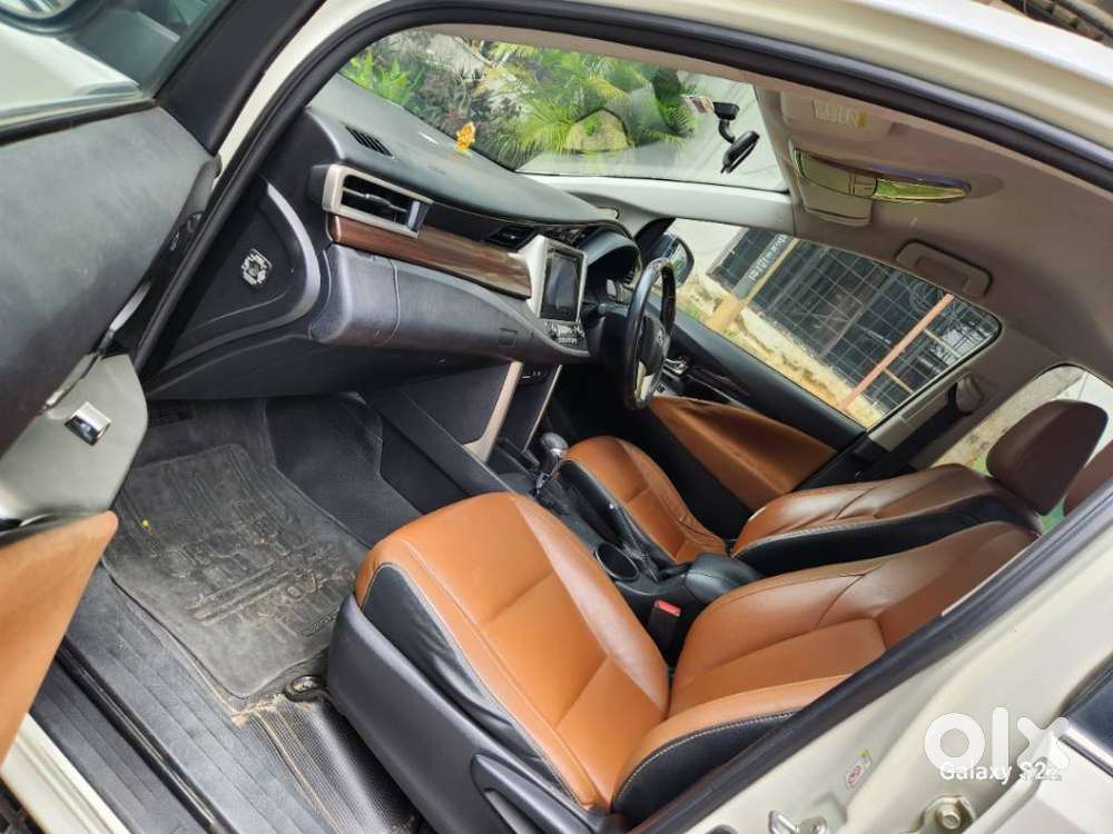 Toyota Innova Crysta 2.8 Gx At, 2016, Diesel