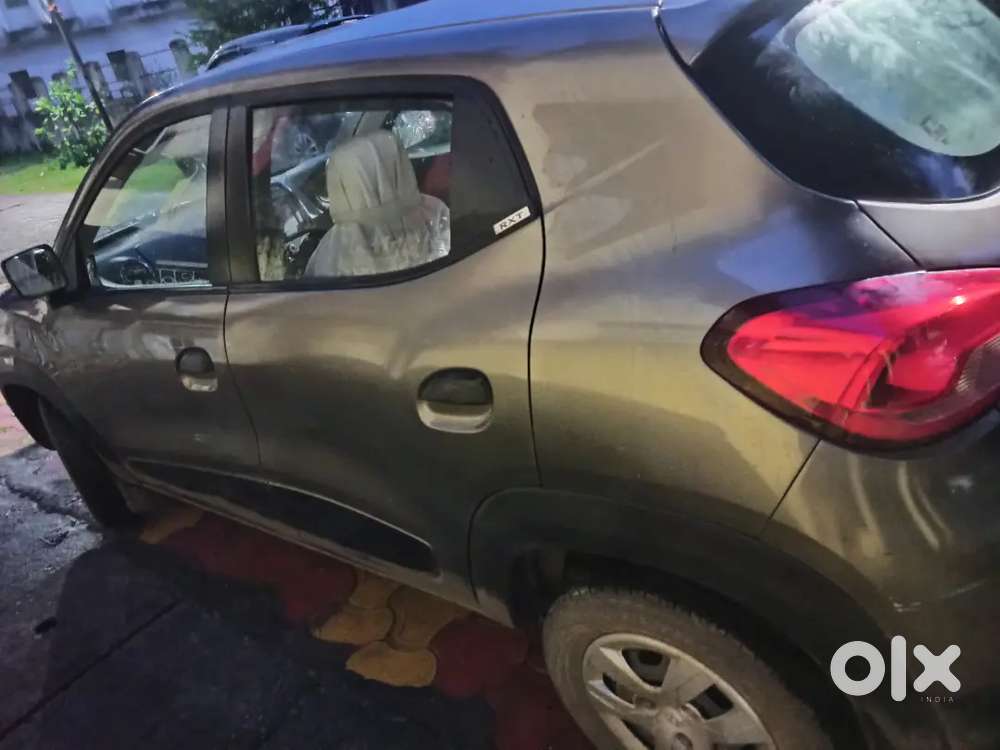 Renault Kwid Rxt (top Model) - Dec 2015 | All 4 Brand New Tyres With 3