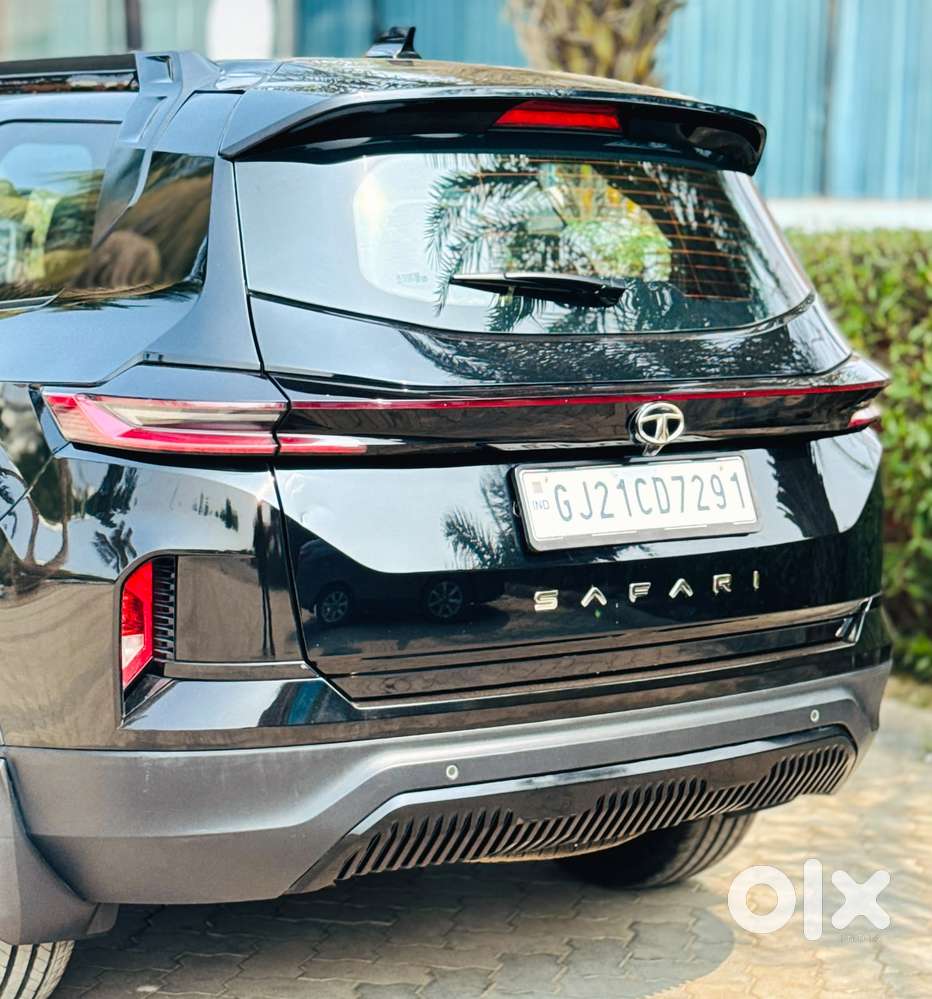 Tata Safari Adventure Plus Dark Edition, 2023, Diesel