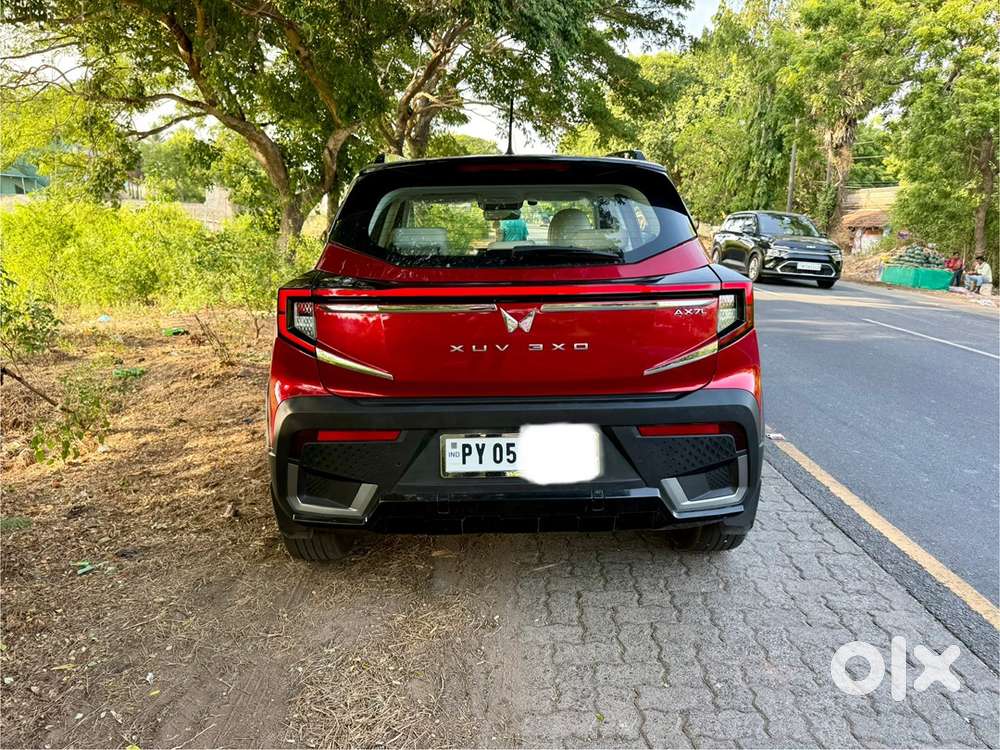 Mahindra Xuv300 Petrol 2025