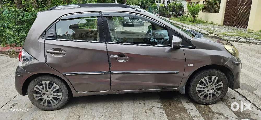 Honda Brio 2015 Cng & Hybrids Well Maintained