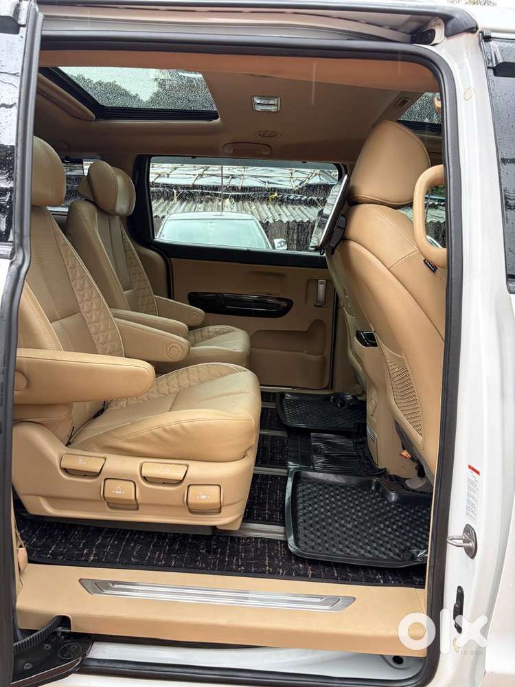 Kia Carnival Limousine Plus 7 Str, 2022, Diesel