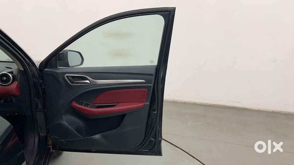 Mg Astor 1.3 Savvy Turbo At S Red, 2022, Petrol
