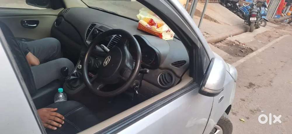 Hyundai I10 2012 Cng & Hybrids 98650 Km Driven