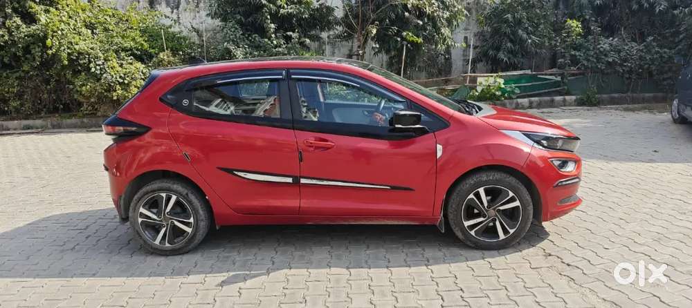 Tata Altroz Xz+ (s) Petrol Manual