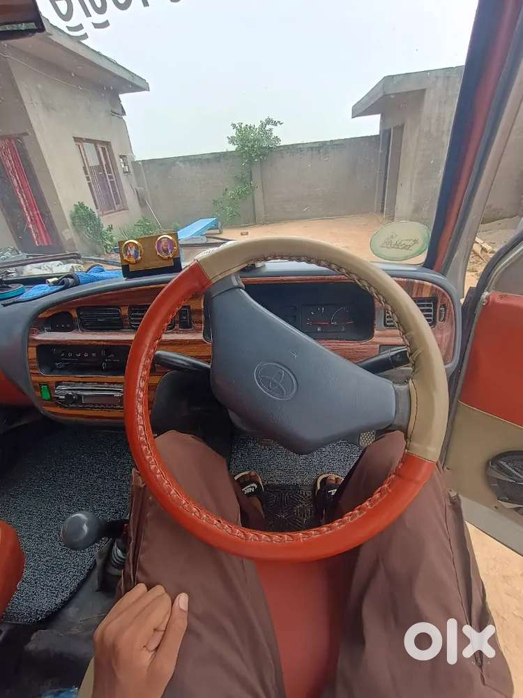 Toyota Qualis 2003 And 2028 Tak Passing Full Insurance