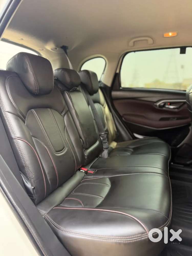 Maruti Suzuki Grand Vitara 1.5 Zeta Cng, 2024, Cng & Hybrids