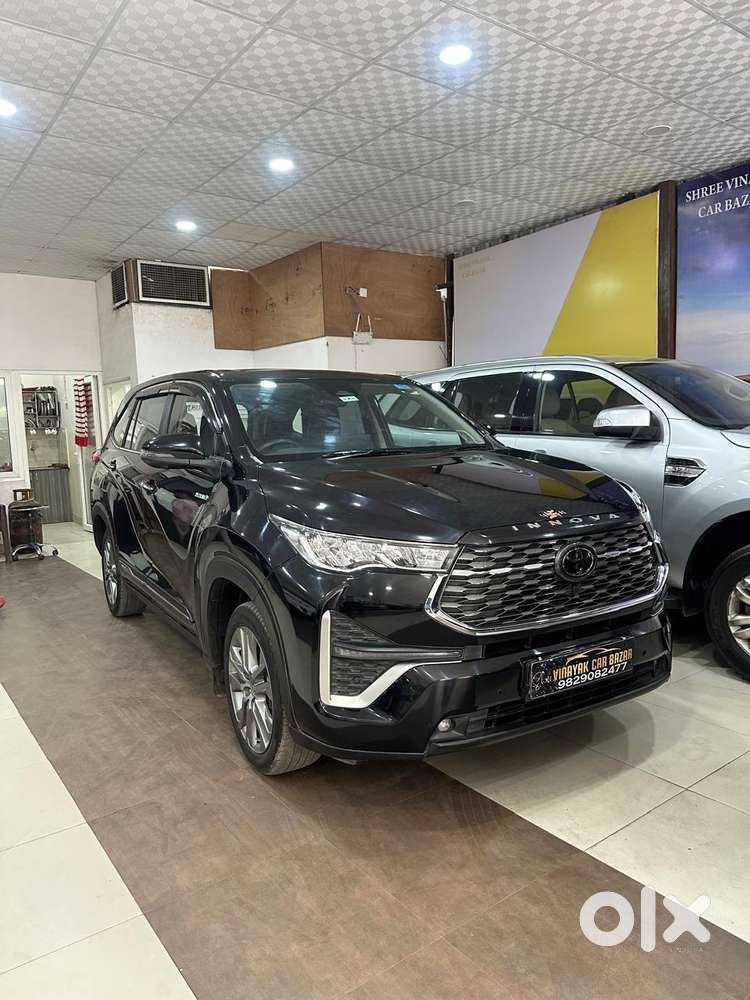 Toyota Innova Hycross 2.0 Zx (o) Hybrid 7 Str, 2024, Petrol