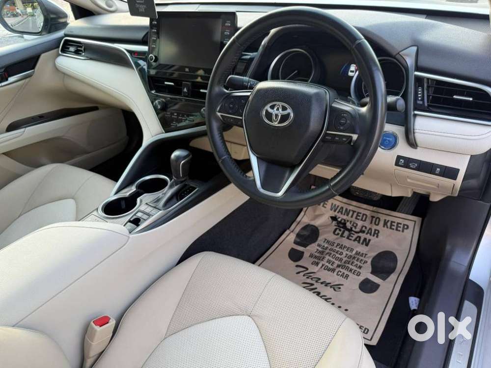 Toyota Camry Hybrid, 2022, Petrol