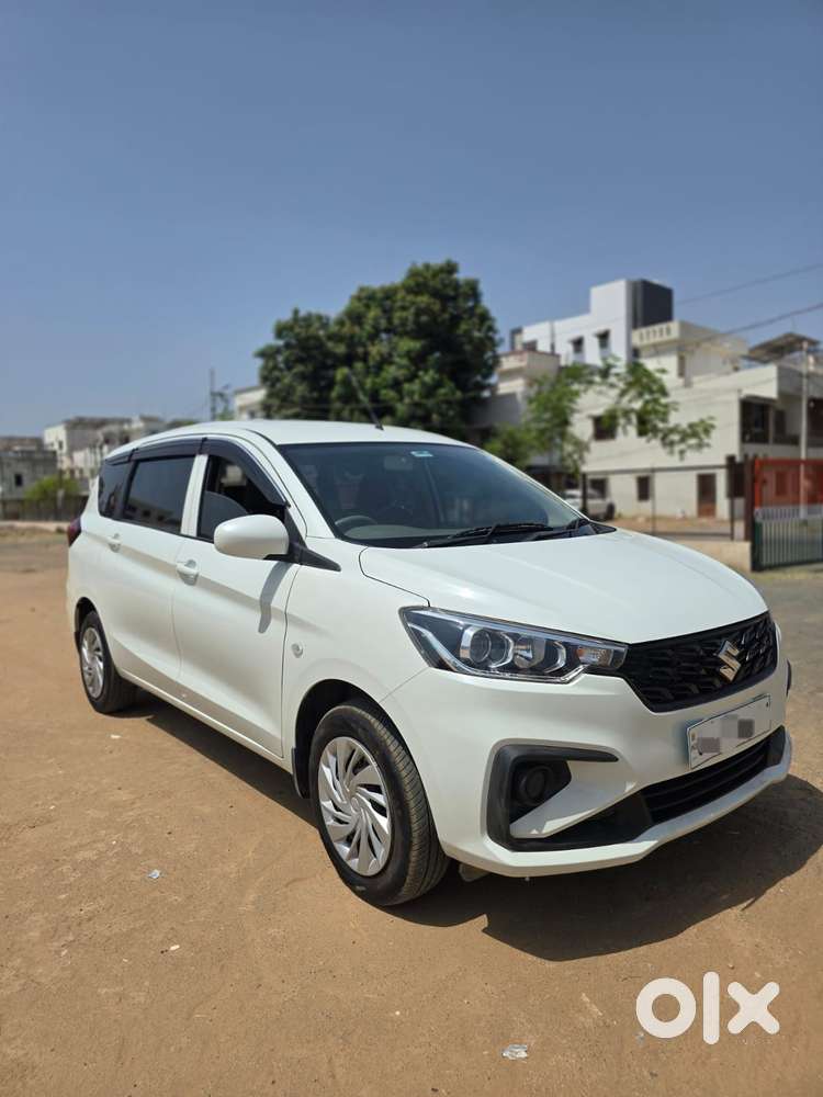 Maruti Suzuki Ertiga Lxi Shvs, 2025, Petrol