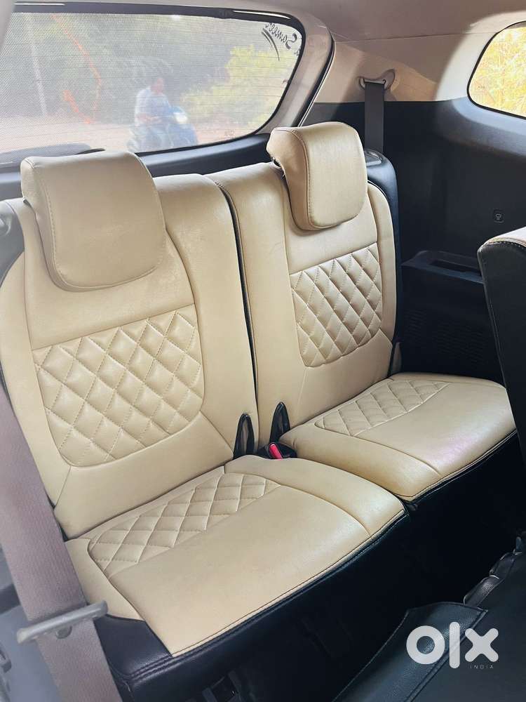 Kia Carens, 2022, Petrol