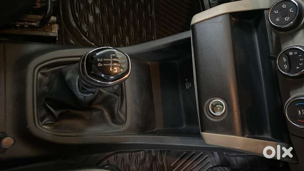 Renault Triber Rxt, 2022, Petrol