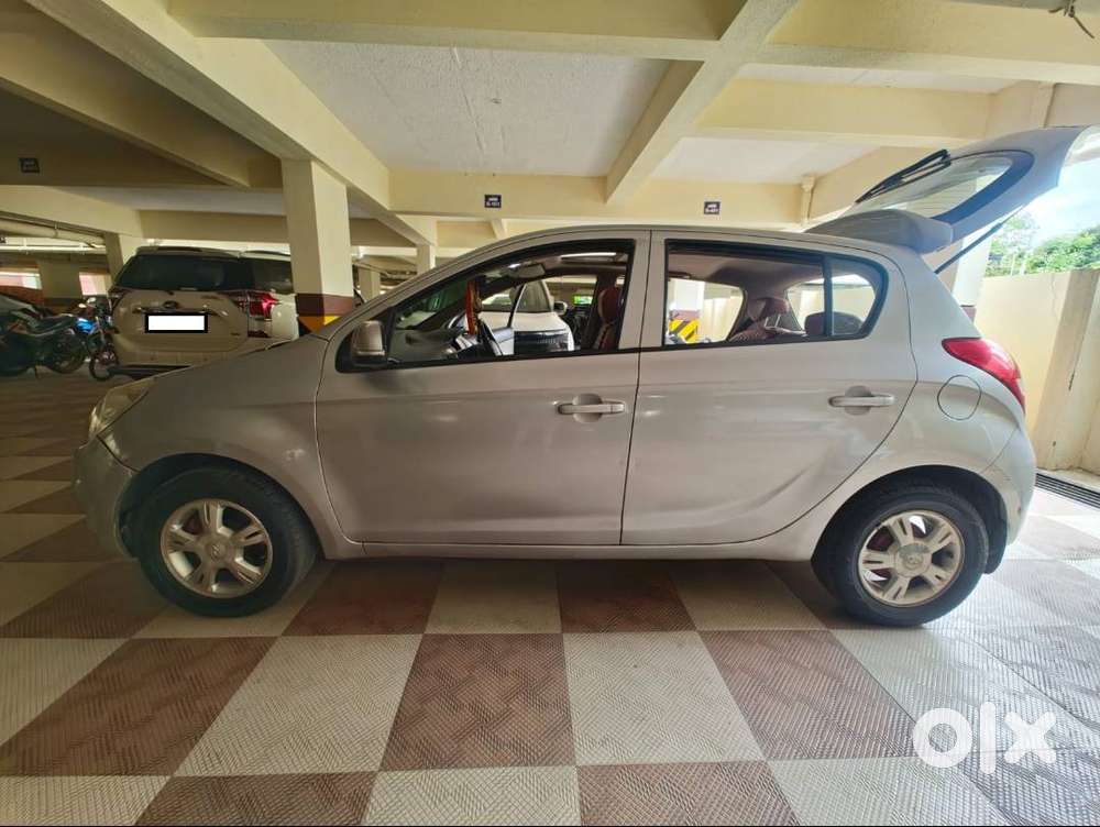 Well Maintained, 6 Airbags, Sunroof