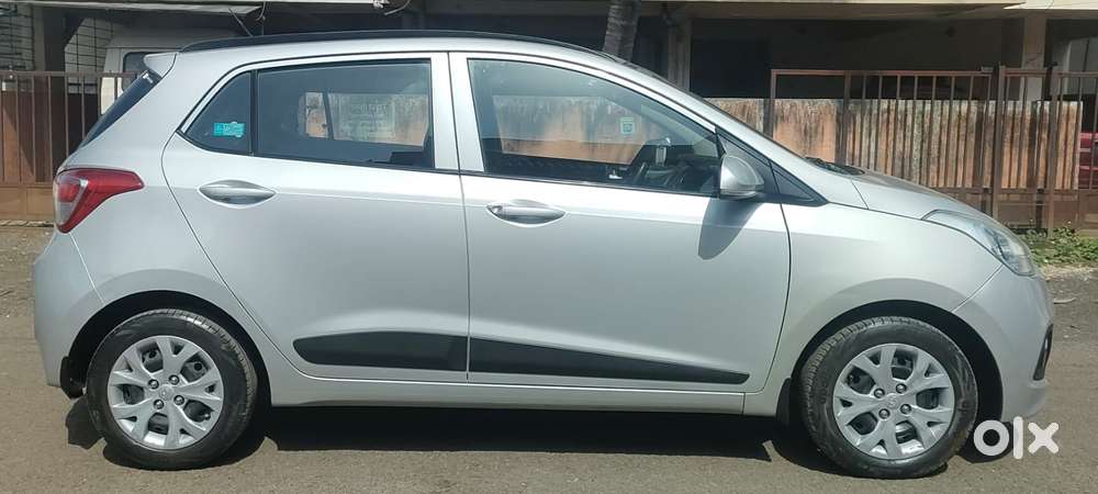 Hyundai Grand I10 Sportz, 2016, Petrol