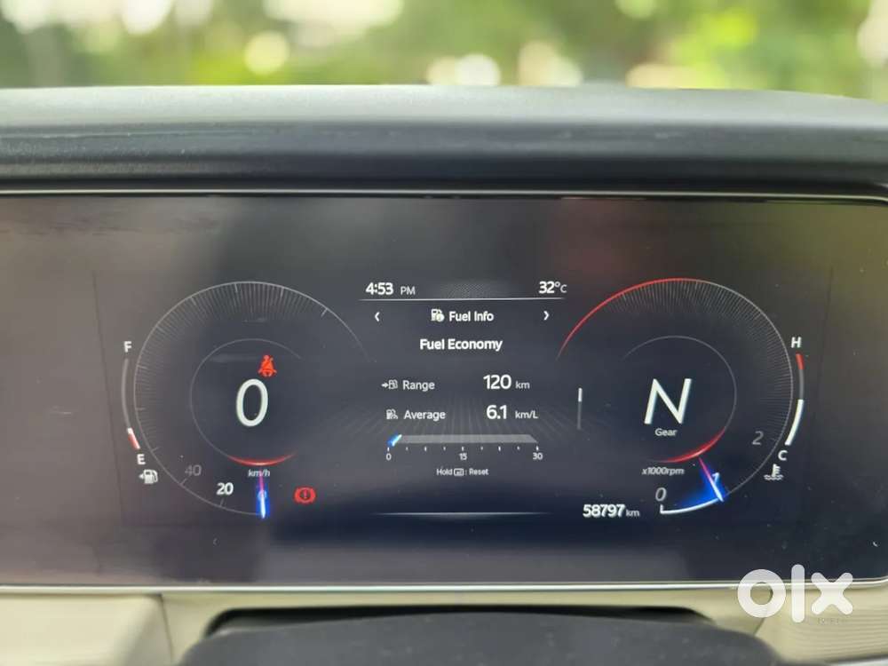 Mahindra Xuv700 2.2 Ax 5 Diesel Mt 7 Str, 2024, Diesel