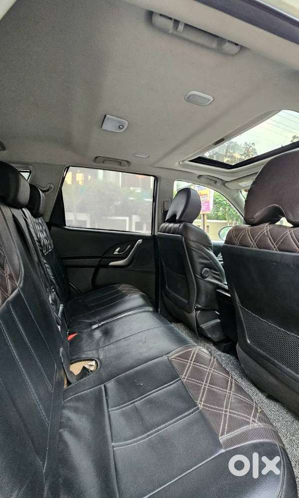 Mahindra Xuv500 W9 2wd, 2018, Diesel