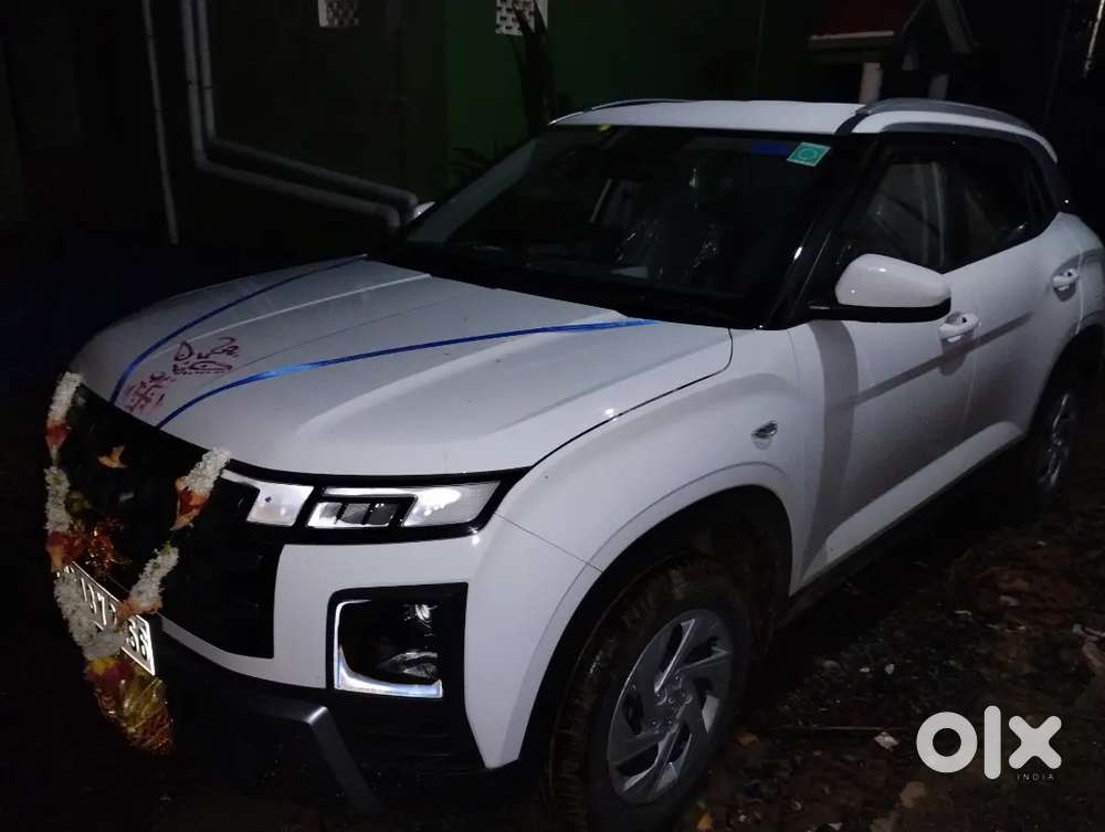 Hyundai Creta Facelift 2025 Petrol 2500 Km Driven