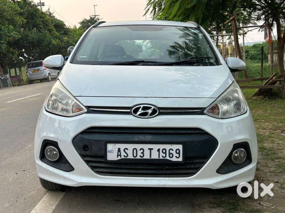 Hyundai Grand I10 Sportz, 2016, Petrol