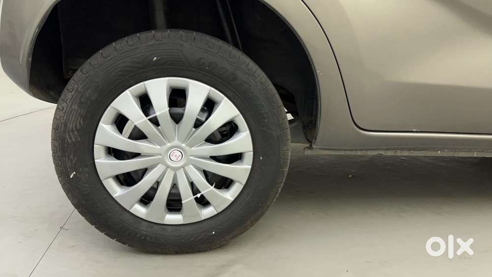 Datsun Redigo T Option, 2016, Petrol