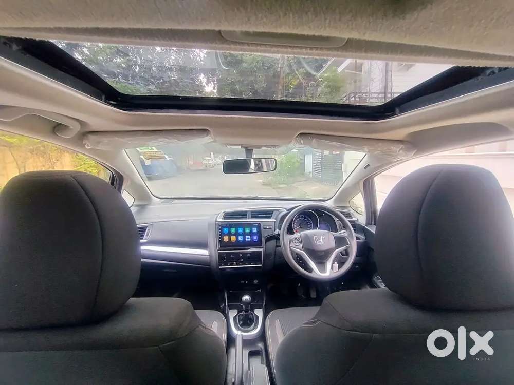 Honda Wr-v 2019 Vx Petrol 68000 Km Driven, Manual Gear, Sunroof Model