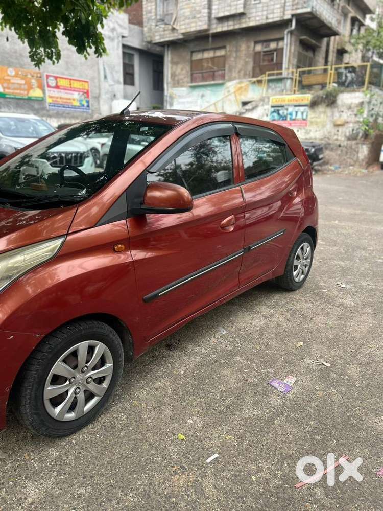 Hyundai Eon 2012 Petrol Well Maintained
