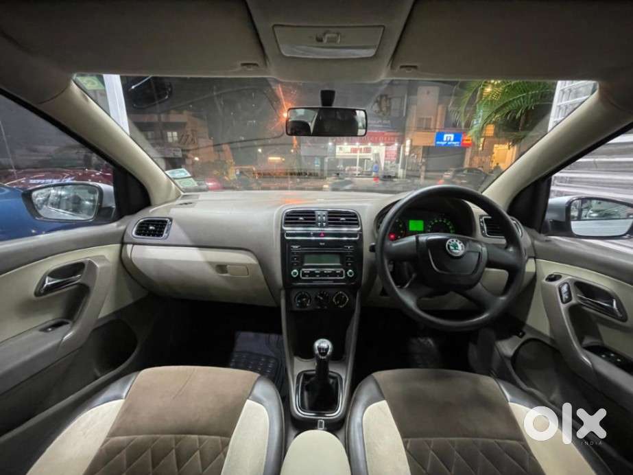 Skoda Rapid 1.6 Mpi Ambition, 2013