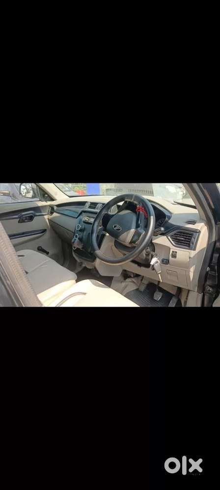 Mahindra Kuv 100 Mahindra-kuv-100-g80-k4-plus-5str, 2016, Petrol