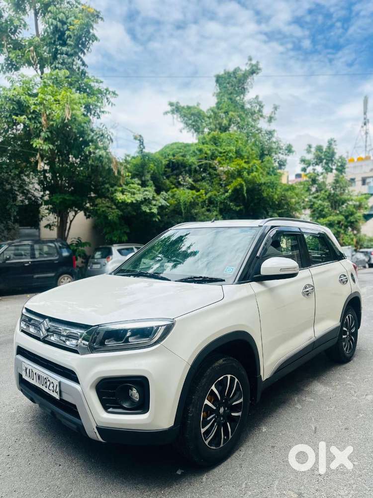 Maruti Suzuki Brezza 1.5 Zxi Smart Hybrid Dual Tone, 2020, Petrol