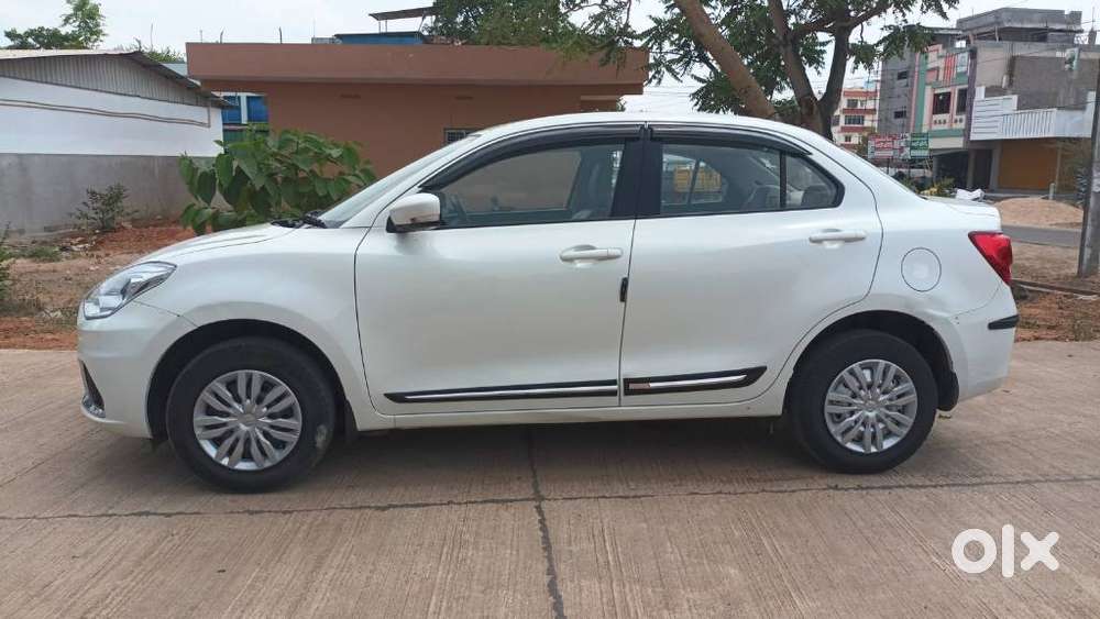 Maruti Suzuki Dzire 1.2 Vxi, 2024, Petrol