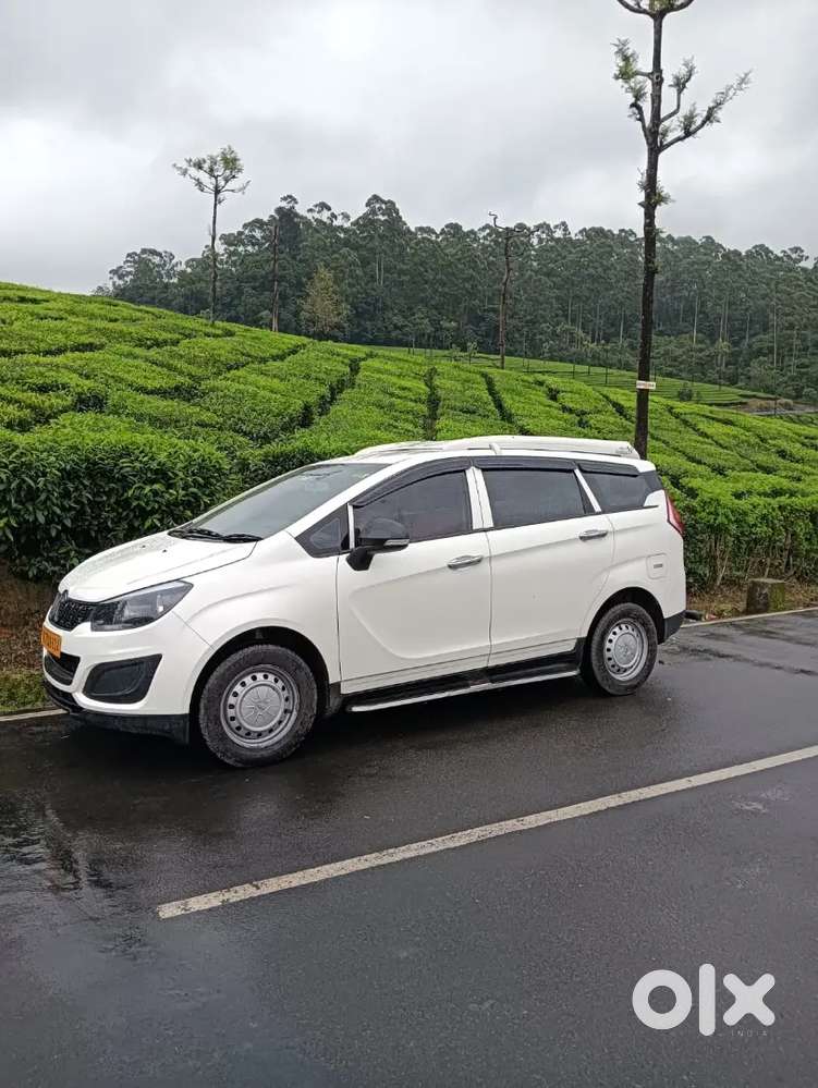 Mahindra Marazzo Diesel Manual  Comercial 2023