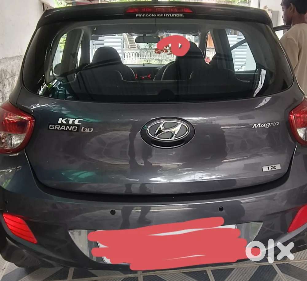 Hyundai I10 1.2 Magna 2015 Petrol Manual.only 4000 Km...good Condition