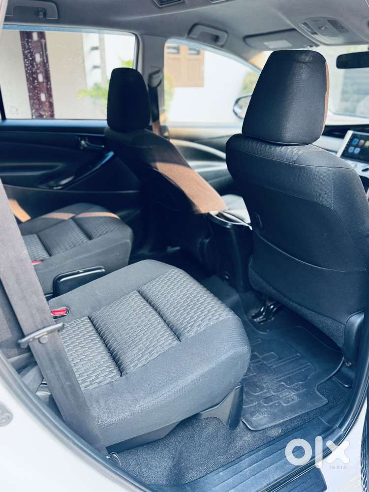 Toyota Innova Crysta 2.4 G Mt, 2017, Diesel