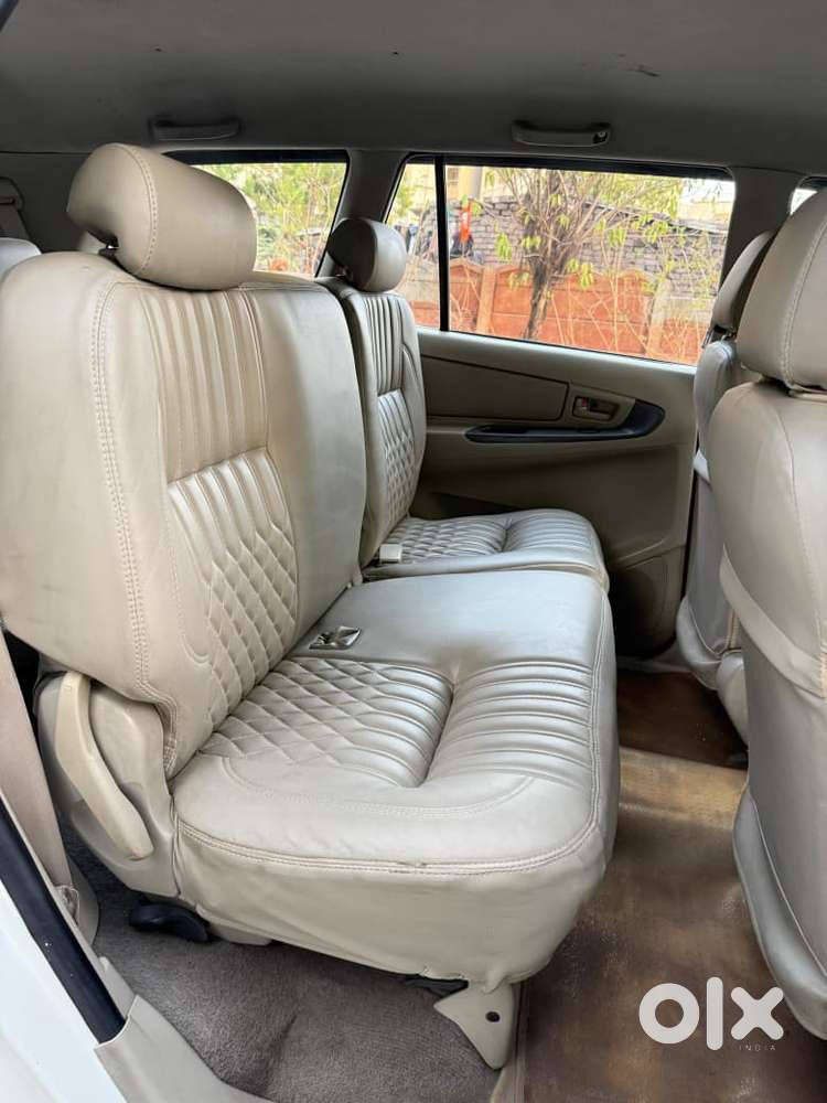 Toyota Innova Diesel 2012