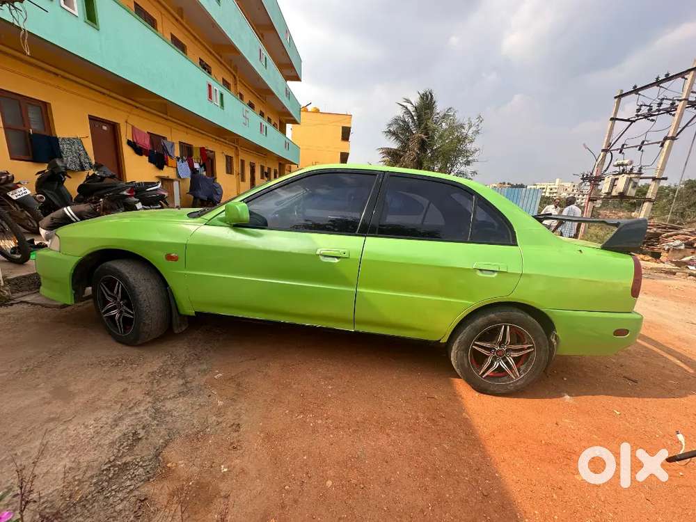 Mitsubishi Lancer 2002