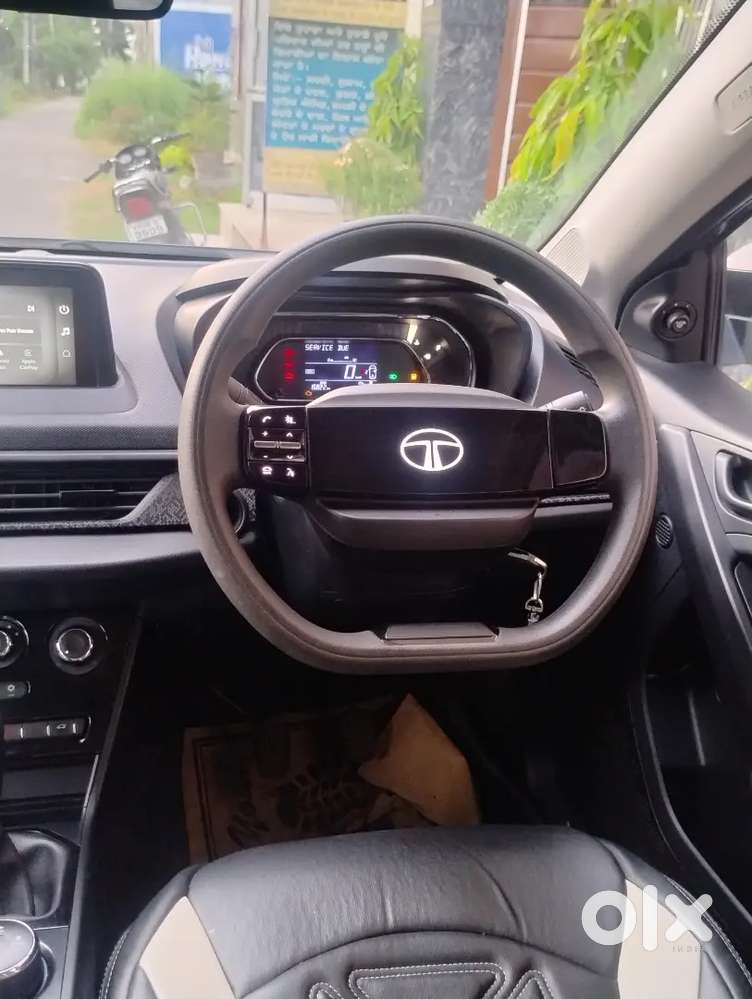 Tata Nexon Smart Petrol 2024