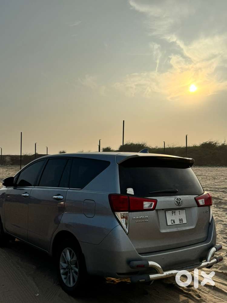 Toyota Innova Crysta 2016