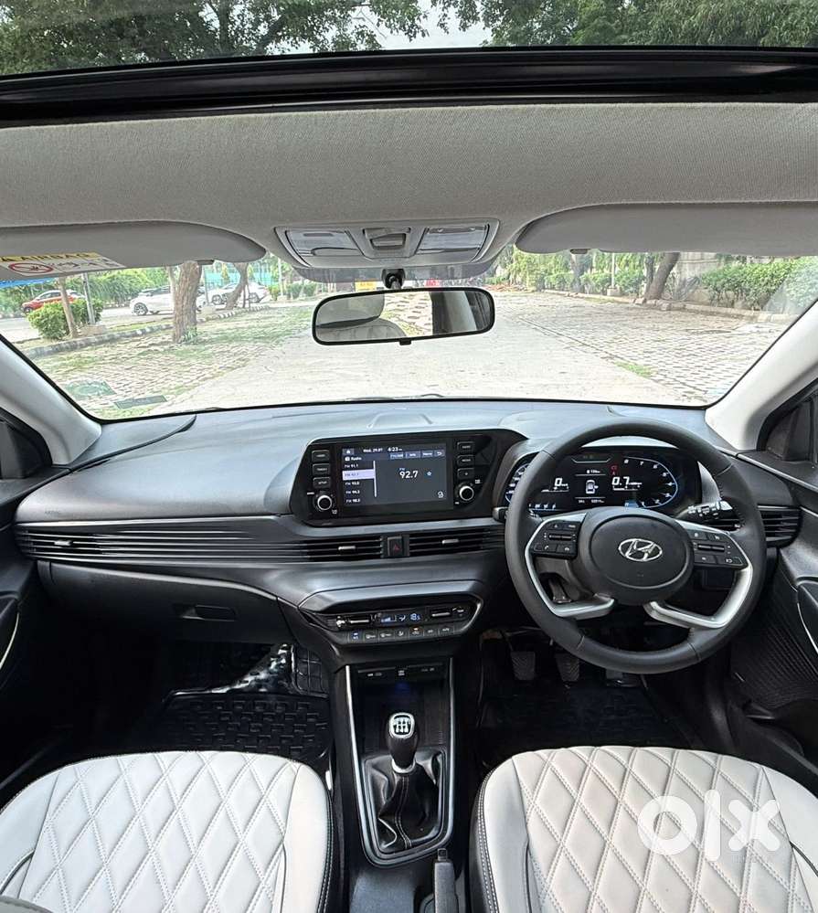 Hyundai I20 Asta (o) 1.2 Mt, 2023, Petrol