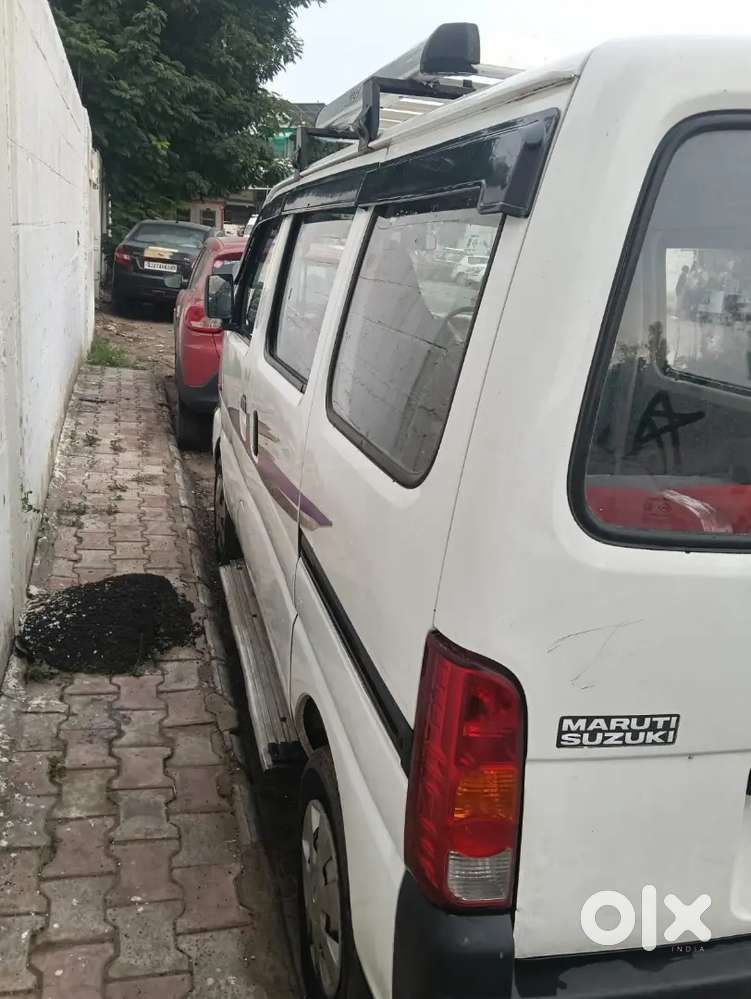 2015 Maruti Suzuki Eeco 5 Str Cng  Manual  Well Maintained