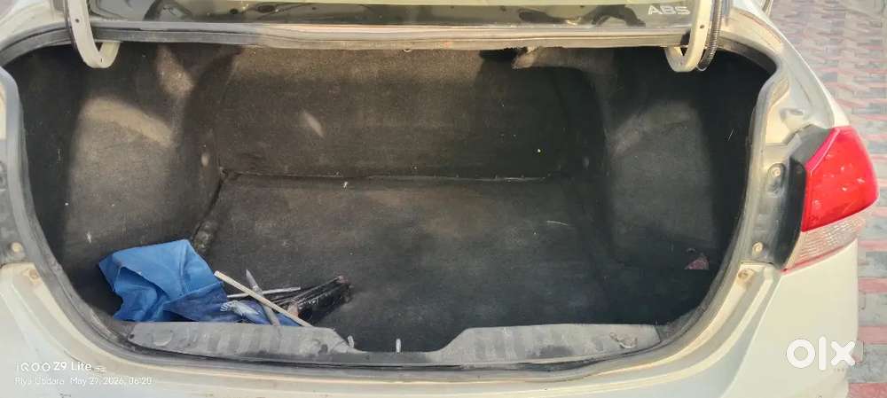 Maruti Suzuki Ciaz 2015 Diesel 124000 Km Vdi+ Shvs Hybrid