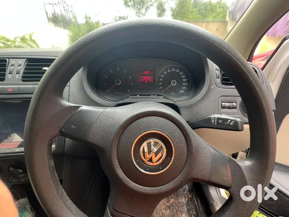 Volkswagen Polo Petrol Manual 2010