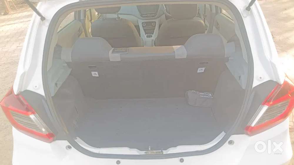 Tata Tiago Ev 2025 Electric 27500 Km Driven. Well Maintained