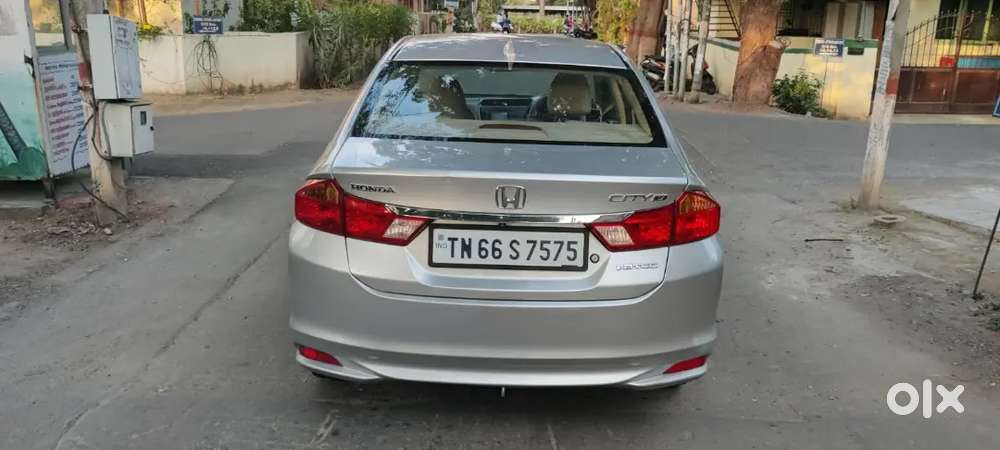 Honda City 1.5 V 2015