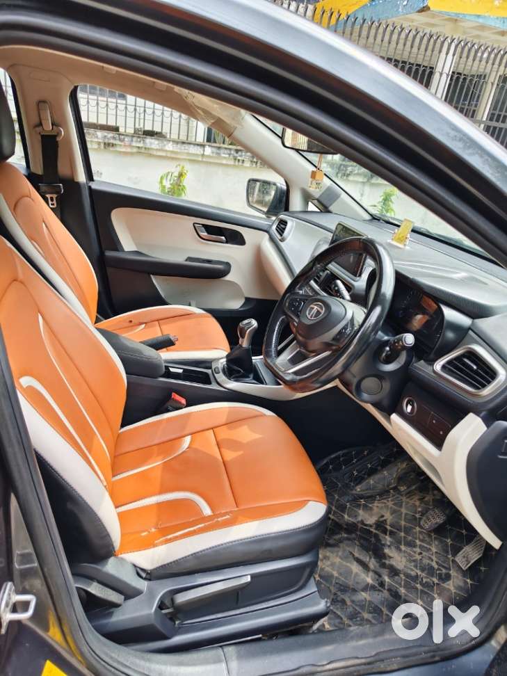 Tata Altroz Xza Plus (o) (s), 2021, Petrol