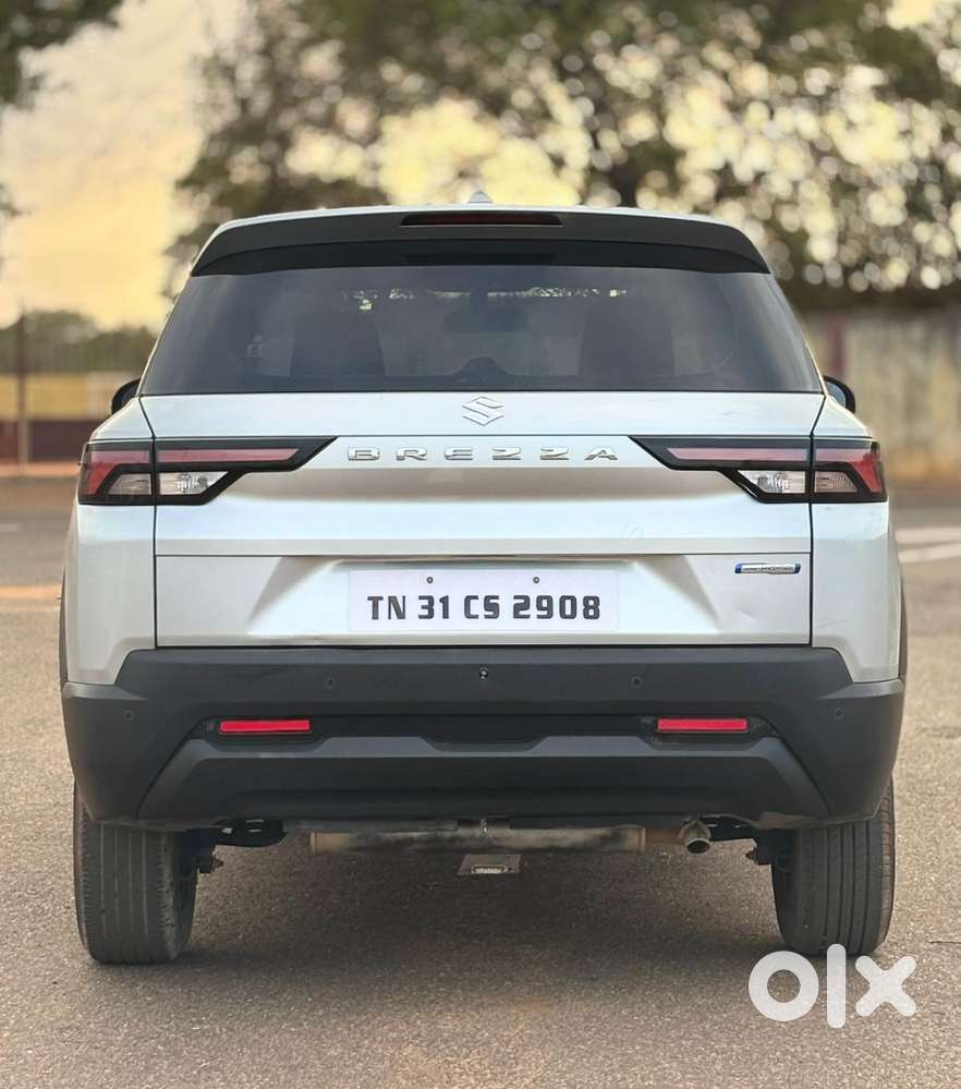 Maruti Suzuki Brezza 1.5 Lxi Smart Hybrid, 2023, Petrol