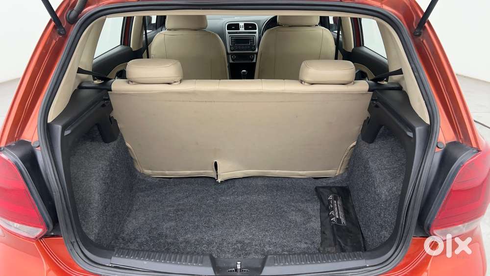 Volkswagen Polo Petrol Highline 1.2l, 2015, Petrol