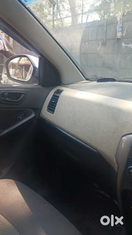 Tata Zest 2016 Cng & Hybrids 80000 Km Driven