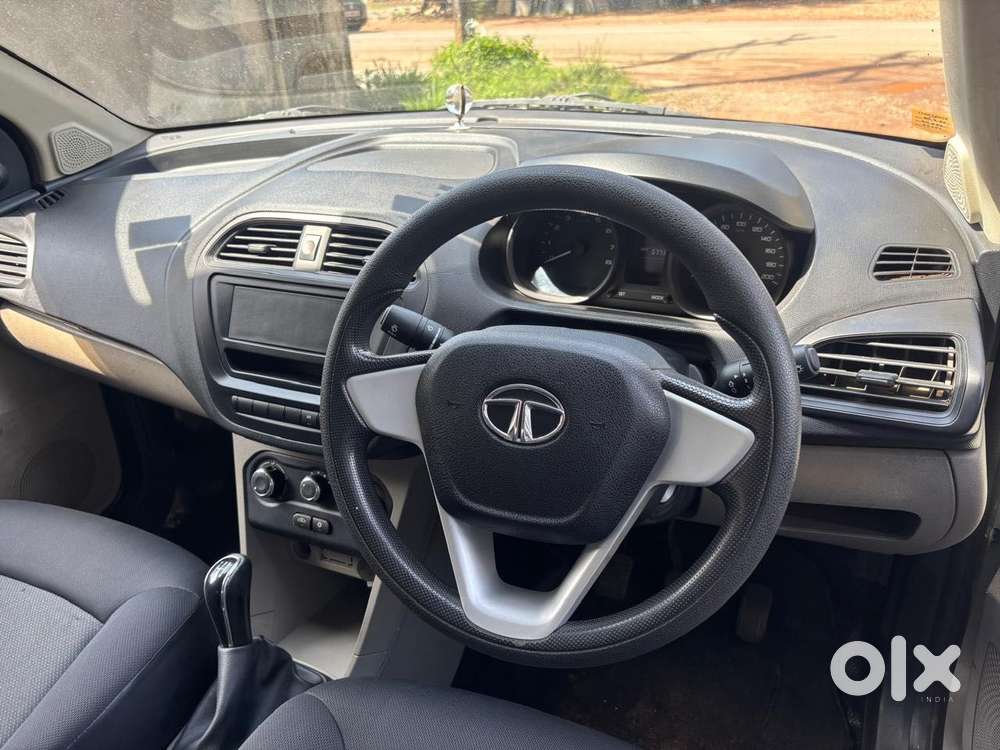 Tata Tiago Xe, 2016, Petrol