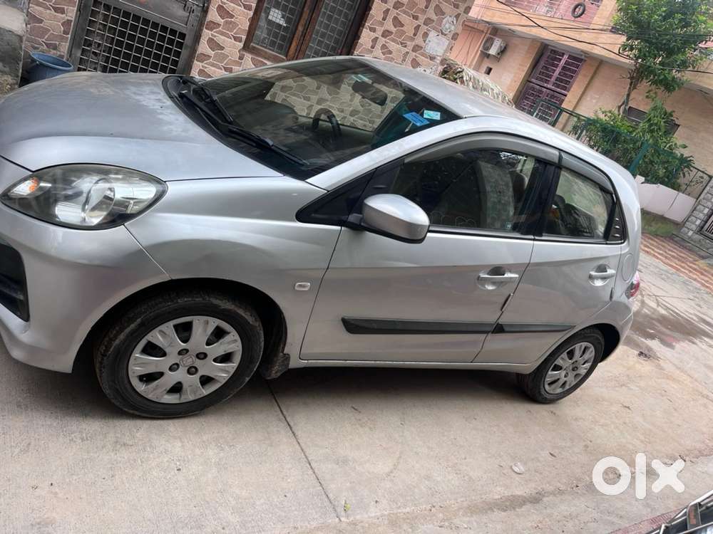Honda Brio Hybrid 2012